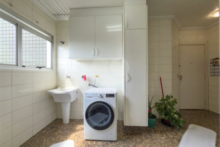Apartamento com 190 metros 3 suítes 4 vagas de garagem