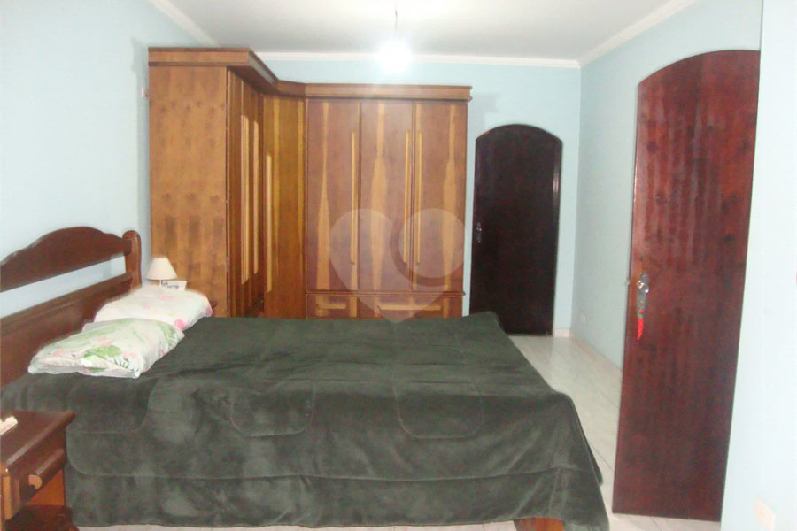 Chácara à venda com 5 quartos, sendo 2 suítes, em Jardim Arujá, Arujá, SP