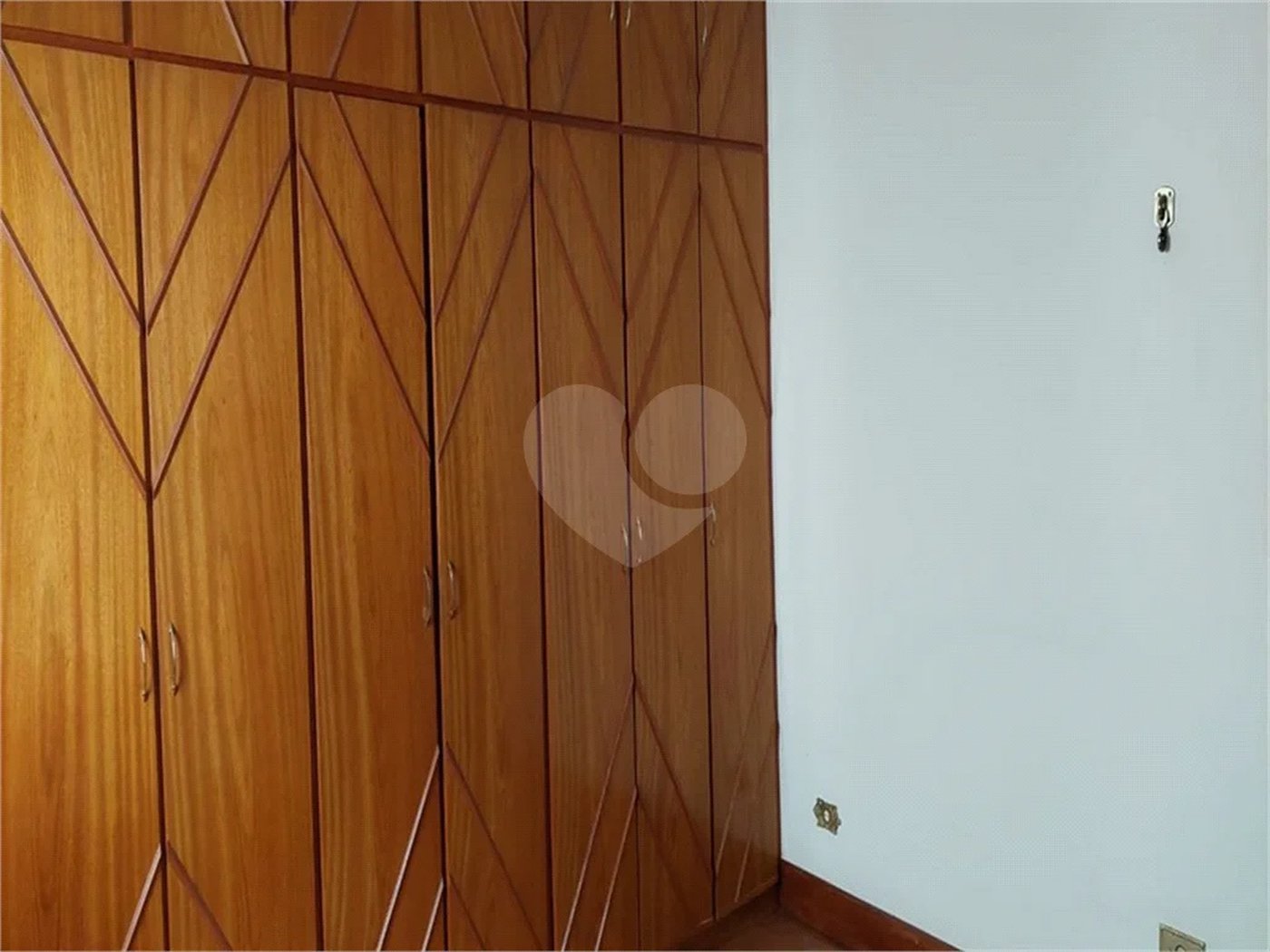 Casa com dois pavimentos na Barra Funda: