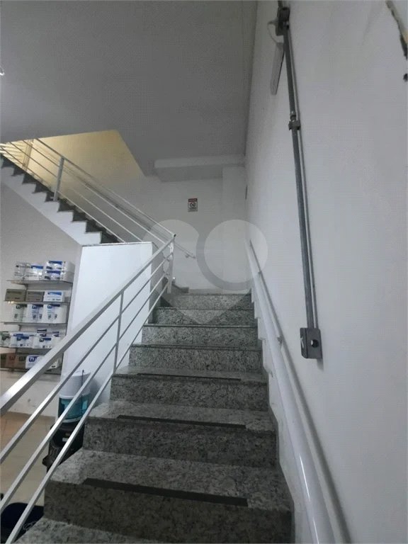 Galpão com 500m² , 2 vagas , 2 banheiros , à venda no Parque das Nações em Santo André
