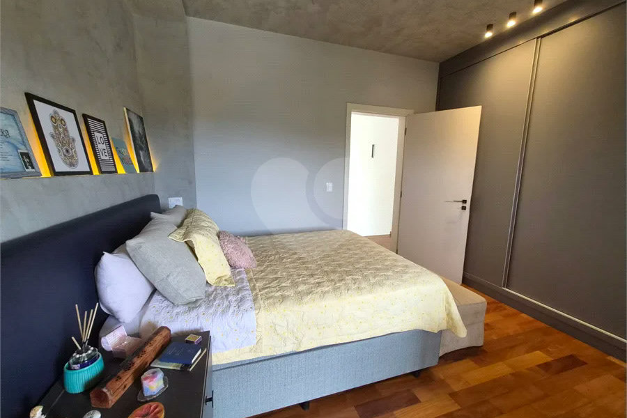 Casa em Condomínio de Alto Padrão no Suíça da Cantareira.