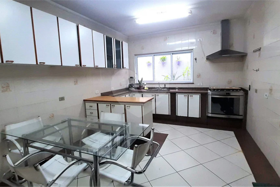 Vende-se Casa incrível no Jardim Prudência!