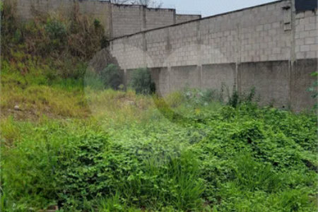 Terreno / Lote a Venda no Residencial Parque dos Pinheiros em Vinhedo/SP