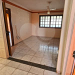 Excelente Casa Residencial no São Carlos 5 com 3 Quartos (1 Suíte) e Garagem Coberta para 2 Carros