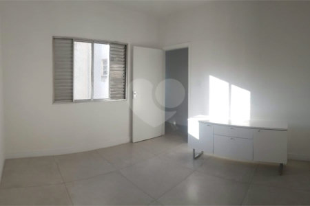 Apartamento com dois dormitórios na Bela Vista