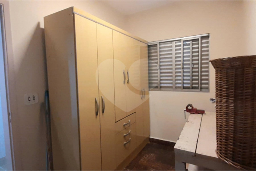 Sobrado amplo com 3 quartos, suíte e quintal para venda no Tremembé !!!