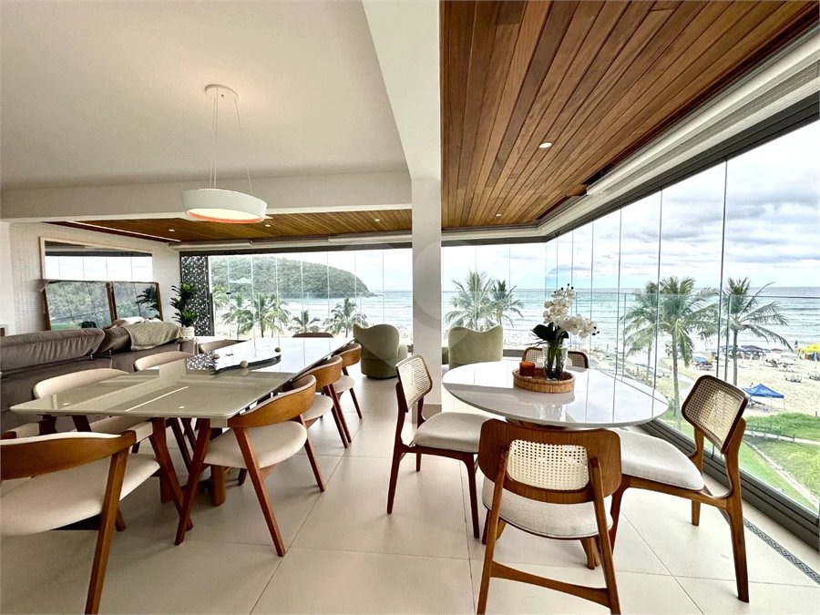 Apartamento à venda com 5 quartos, sendo 4 suítes,  em Riviera de São Lourenço, Bertioga, SP