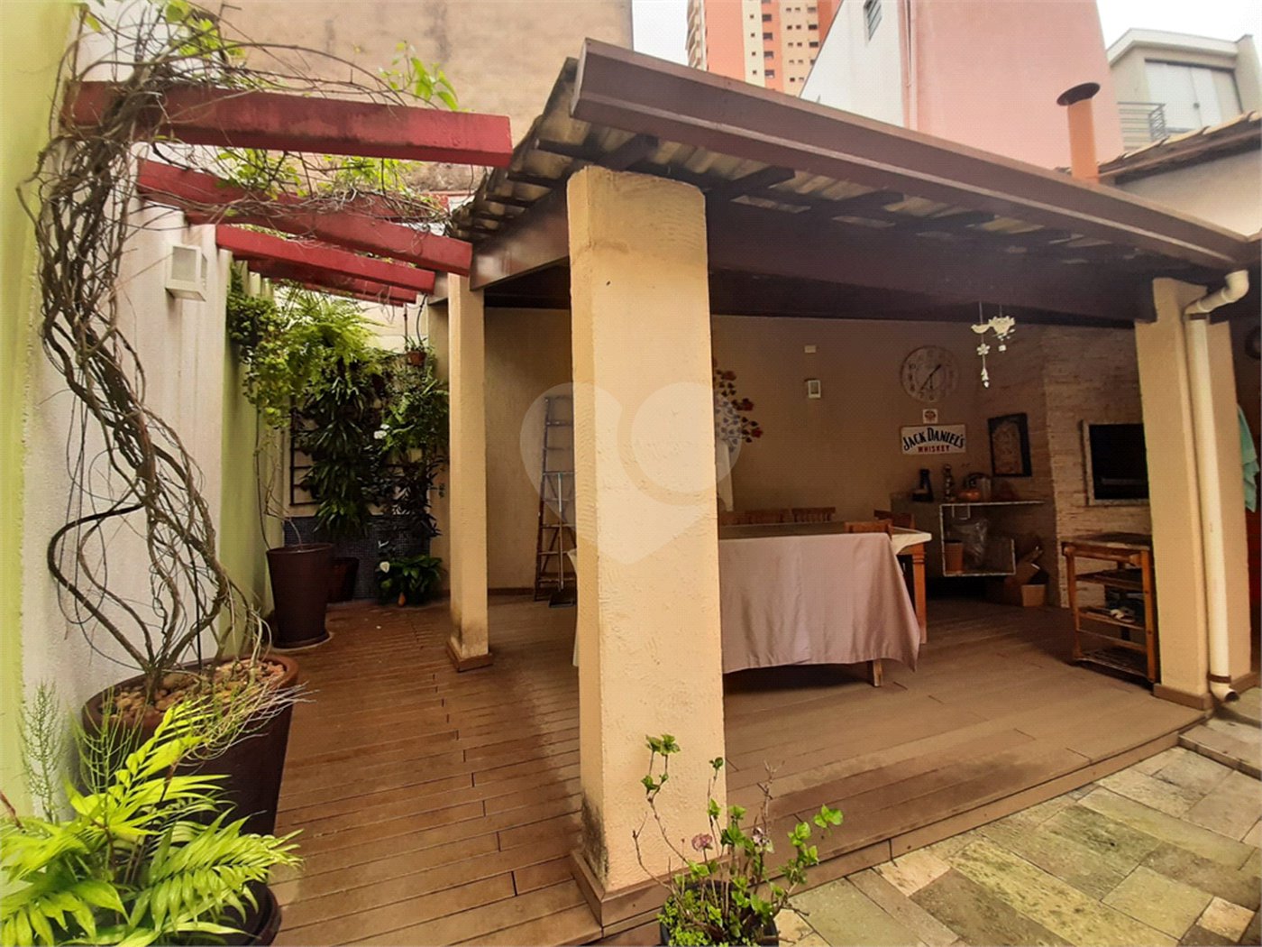Casa térrea assobradada em rua fechada no Mandaqui - 3 quartos, 1 suite, 3 vagas