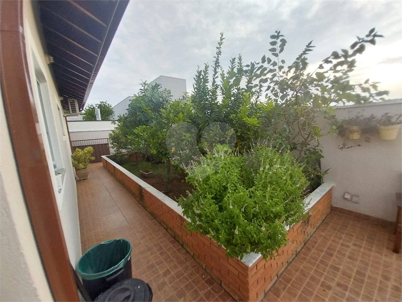 Casa Térrea Disponível para Locação e Venda no Condomínio Vilaggio Capriccio
