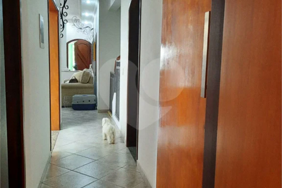 Sobrado à venda com 4 quartos, sendo 3 suítes,  em Região Central, Caieiras, SP