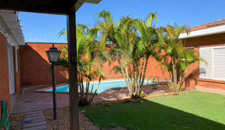 Casa Térrea para alugar com 4 quartos, sendo 3 suítes,  em Araras, Araras, SP
