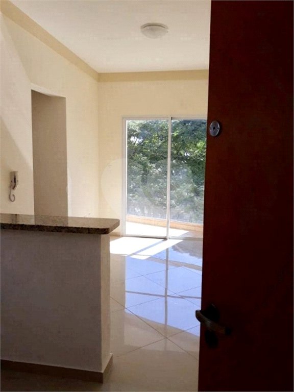 Apartamento no Condomínio Estilo Clube .