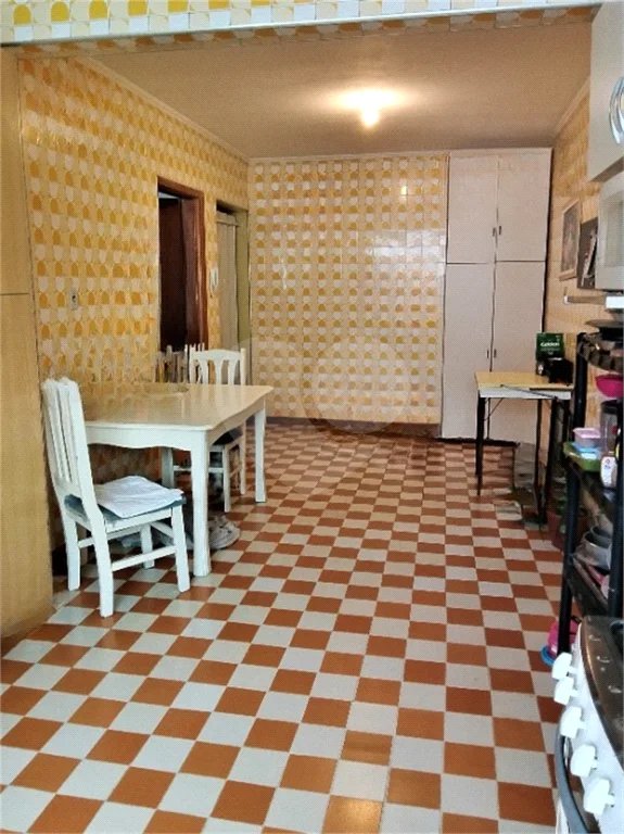 Apartamento com 83m² , 2 dormitórios , 2 vagas , à venda no bairro Cerâmica em São Caetano do Sul.