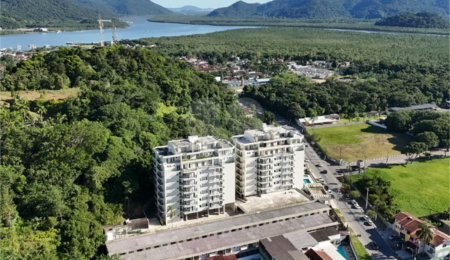 Apartamento à venda com 2 quartos, sendo 1 suíte,  no Centro, Bertioga, SP