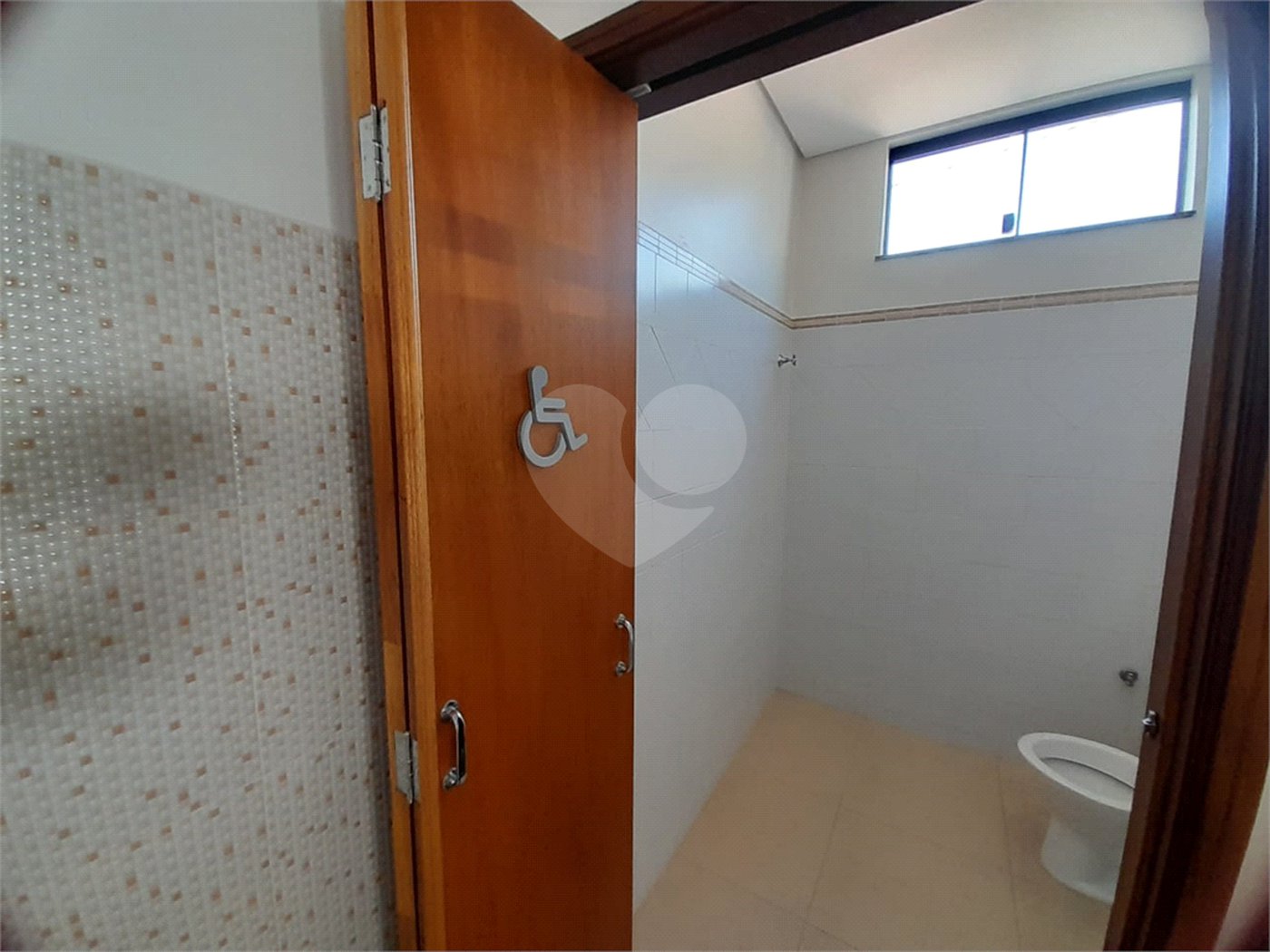 Galpão Industrial no Jardim Tangará - 1.714,91 m² de Área Útil