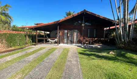 Casa à venda com 5 quartos, sendo 1 suíte, em Morada da Praia, Bertioga, SP