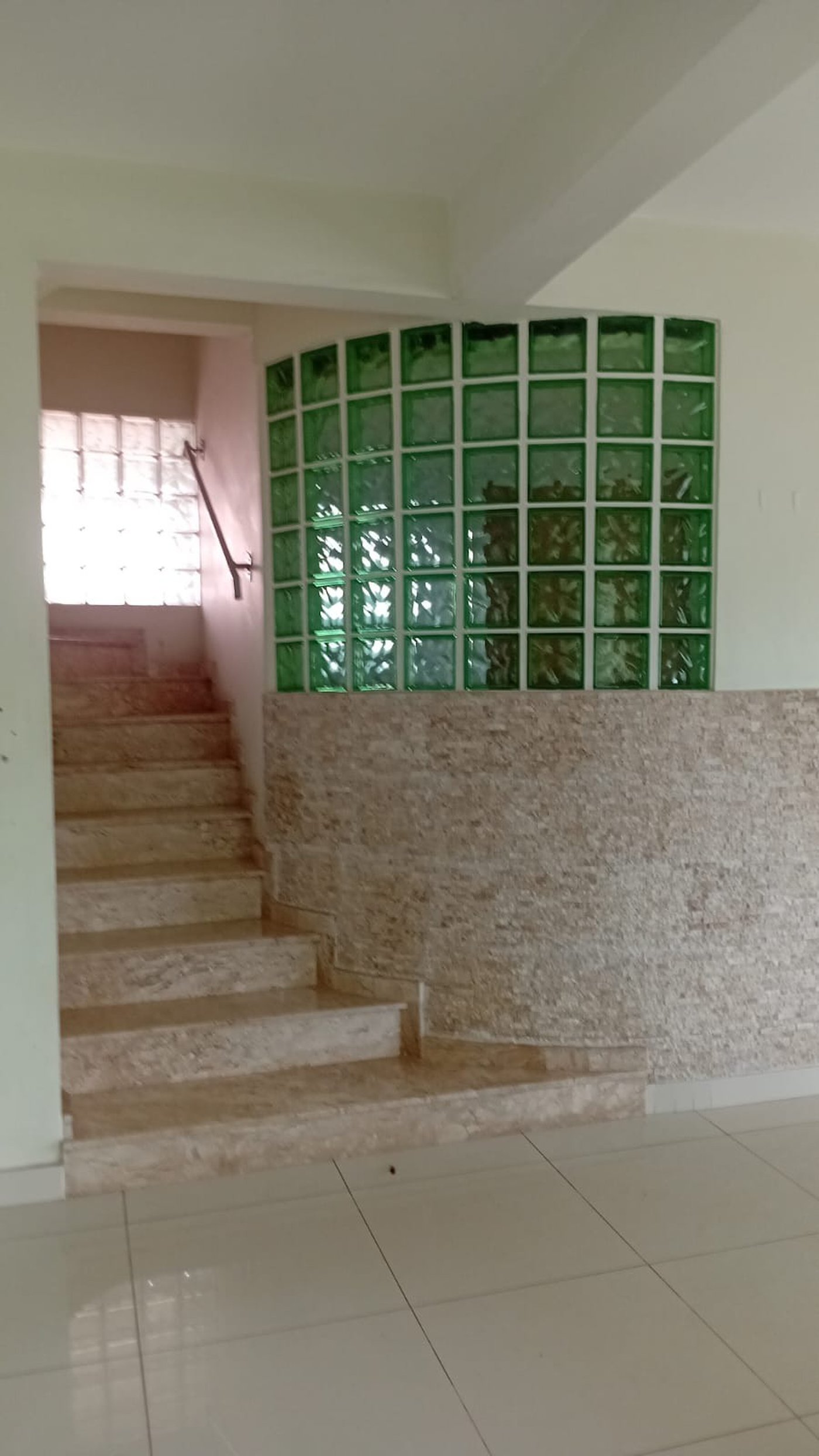 Sobrado residencial/comercial para alugar com 4 quartos, sendo 1 suíte, em Parque Ipê, São Paulo - SP