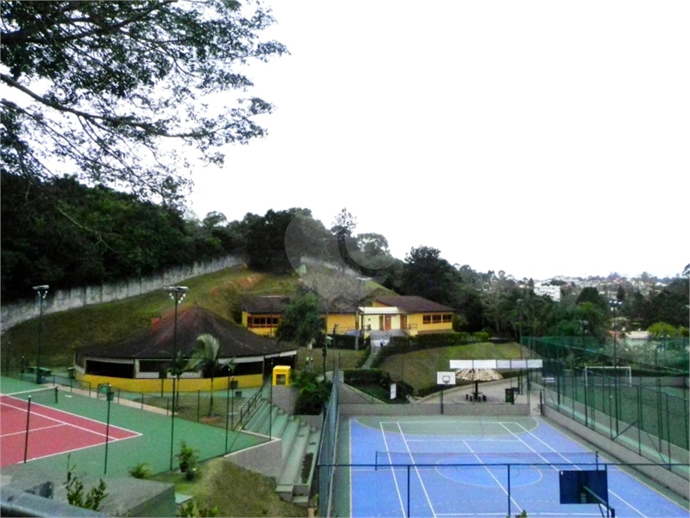 Casa á venda – Granja Viana