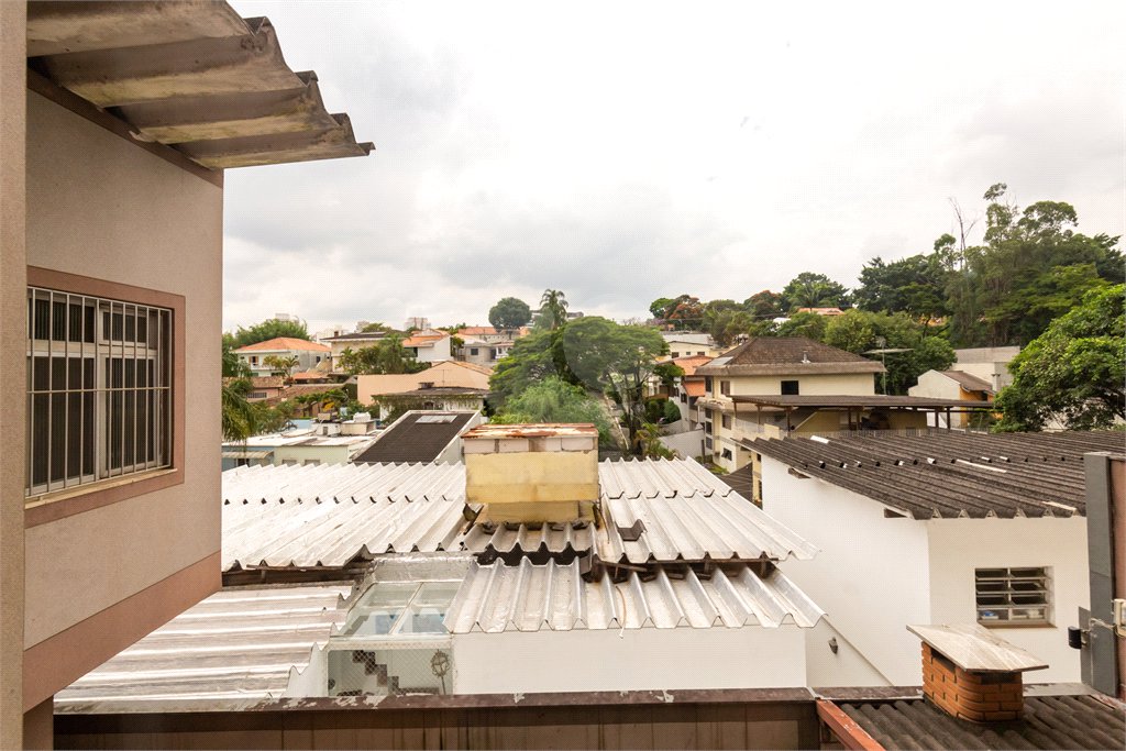 Sobrado à venda com 3 quartos, sendo 1 suíte, em Jardim Prudência, São Paulo, SP
