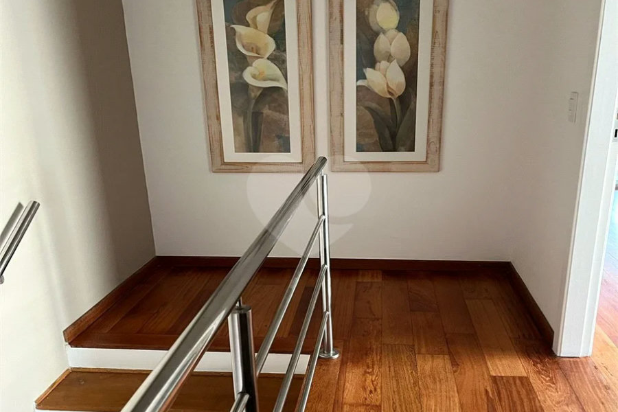 SOBRADO MOBILIADO DE 199,0 M² COM 02 SUITES, 04 VAGAS E PISCINA PARA VENDA NO JARDIM VIRGINIA BIANCA