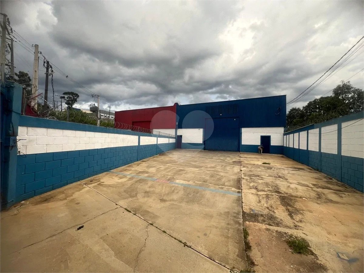 Galpão de 600m² no Centro Industrial Rafael Diniz - Bragança Paulista.