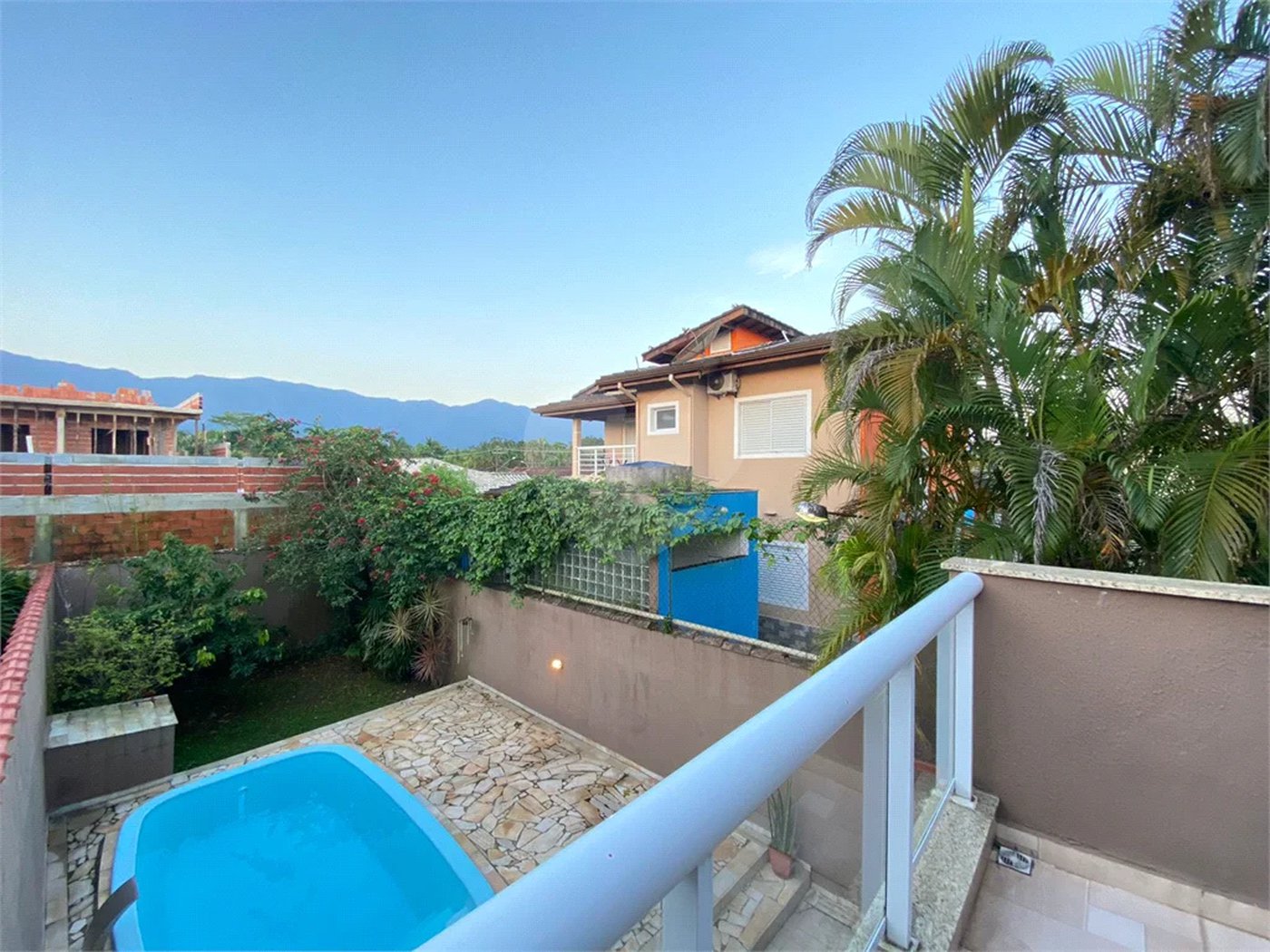 Casa à venda ou para alugar com 3 quartos, sendo 1 suíte,  em Morada da Praia, Bertioga, SP