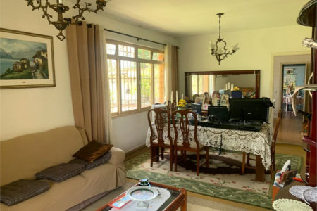 Casa à venda com 6 quartos, sendo 2 suítes, em Parque São George, Cotia, SP