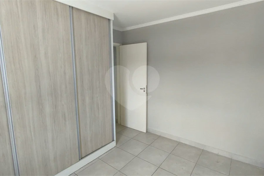 Apartamento à venda no Edifício Amarante no Bairro Jaraguá em Piracicaba - SP.