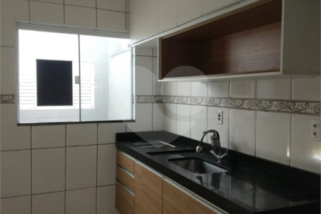Casa térrea para venda no Azulville