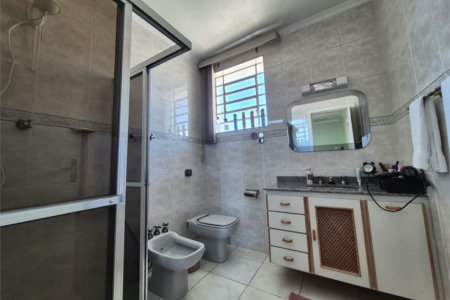 Sobrado à venda com 3 quartos, sendo 1 suíte, em Jardim Bonfiglioli, São Paulo, SP