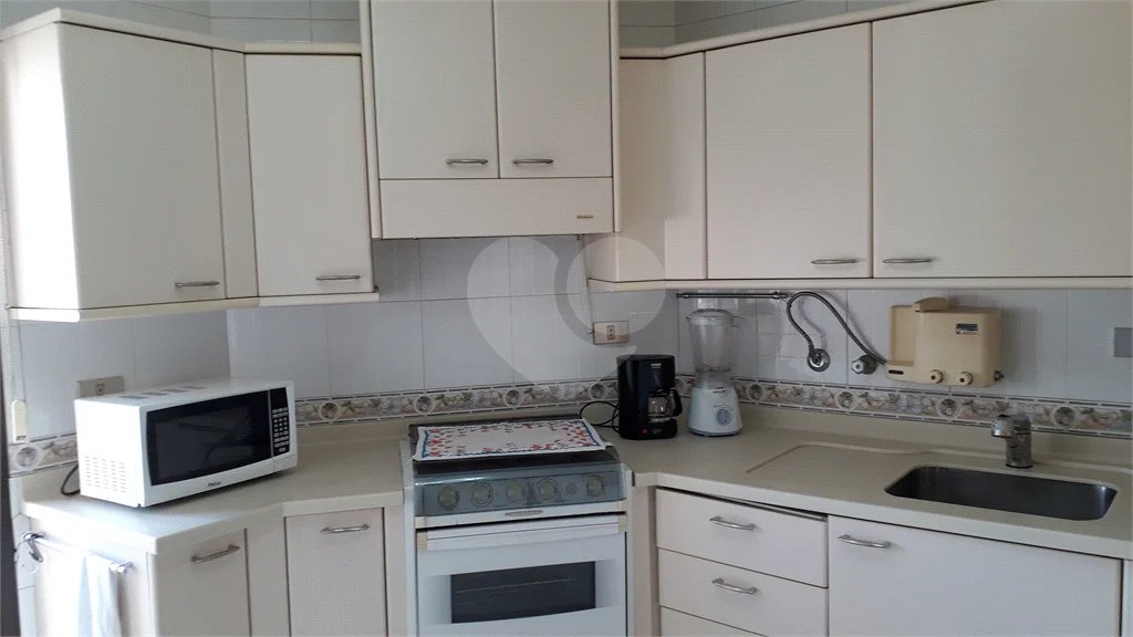 Apartamento à venda mobiliado nos Jardins — 126 m²