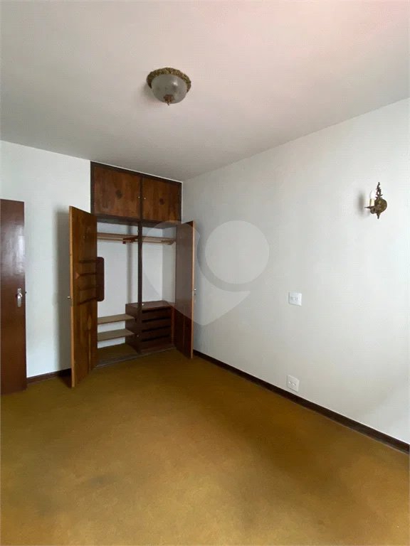 Sobrado comercial para alugar com 3 quartos no Centro de Piracicaba