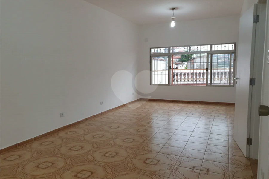 Vende-se linda casa de 250 m² no Jabaquara