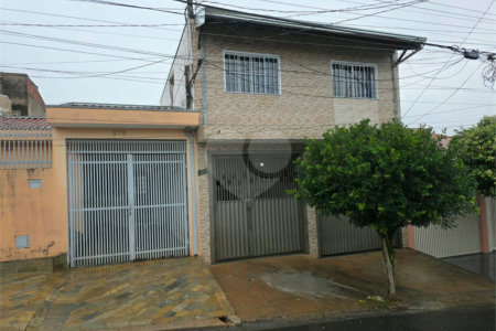 Sobrado 5 quartos.