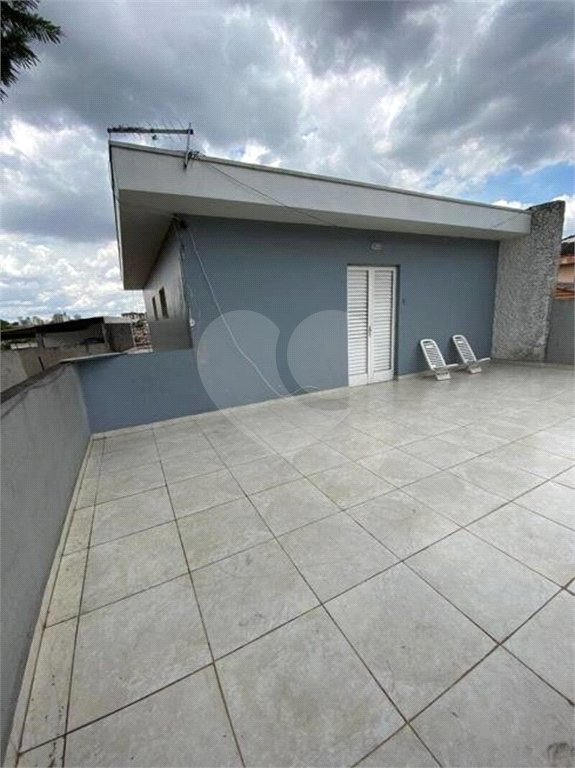 Casa com 202m² , 4 dormitórios , sendo 1 suíte , 3 vagas de garagem.