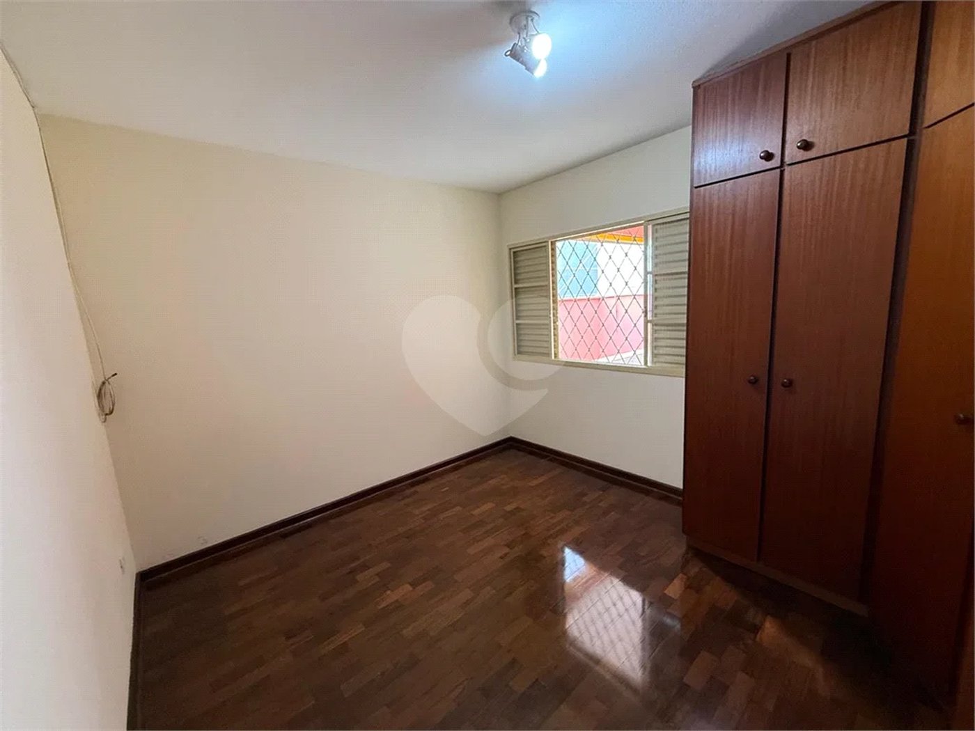 Excelente Casa de Esquina na Vila Monteiro – Oportunidade para Moradia ou Comércio