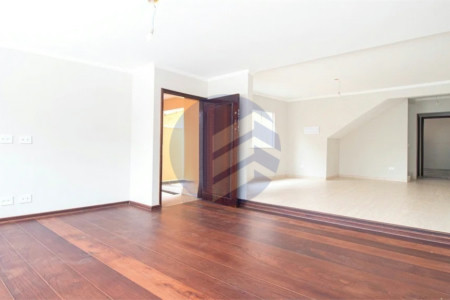 Sobrado à venda 240m² com 4 quartos, sendo 1 suíte, em Jardim Peri Peri a 650 metros do Metrô Vila Sônia
