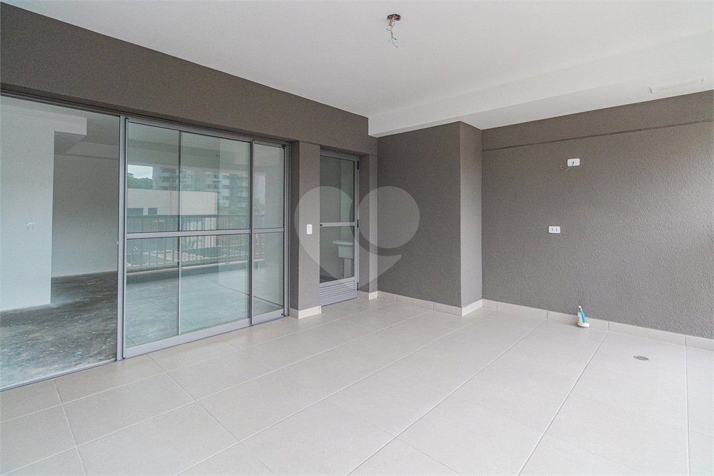 Apartamento novo 85 m² de área privativa, 2 suítes á venda no Jardim Prudência, São Paulo - SP