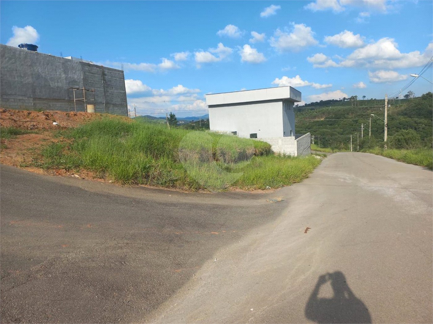 Terreno de Esquina em Loteamento Novo - Oportunidade de Valorização!