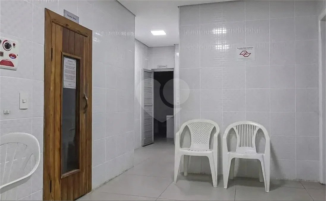 Apartamento com 1 dormitório com 1 vaga de garagem