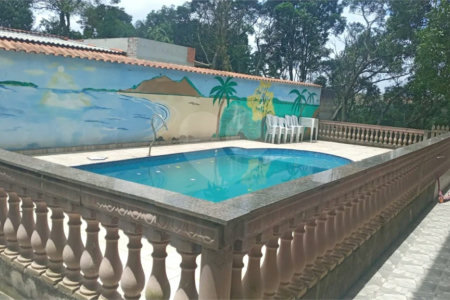 Chácara com 750m² , 4 dormitórios , sendo 1 suíte , 50 vagas , à venda em Santo André.