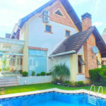 Casa à venda com 5 suítes no condomínio Vilaggio Monte Alegre, São Paulo - SP