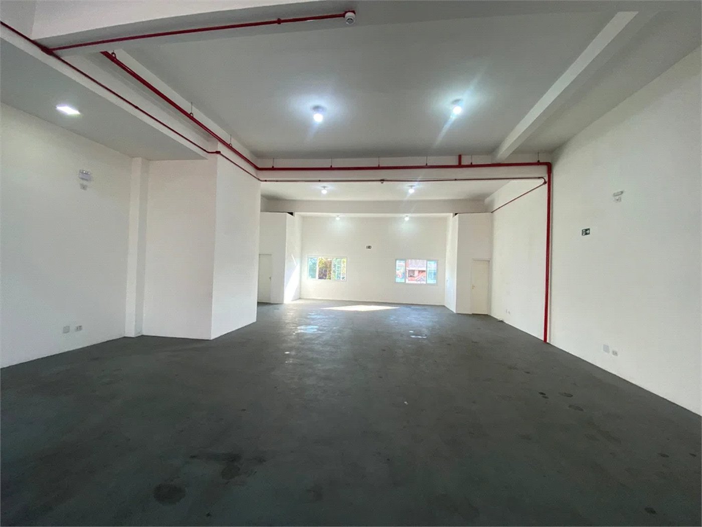 OPORTUNIDADE COMERCIAL EM OSASCO - EDIFÍCIO MARIANA