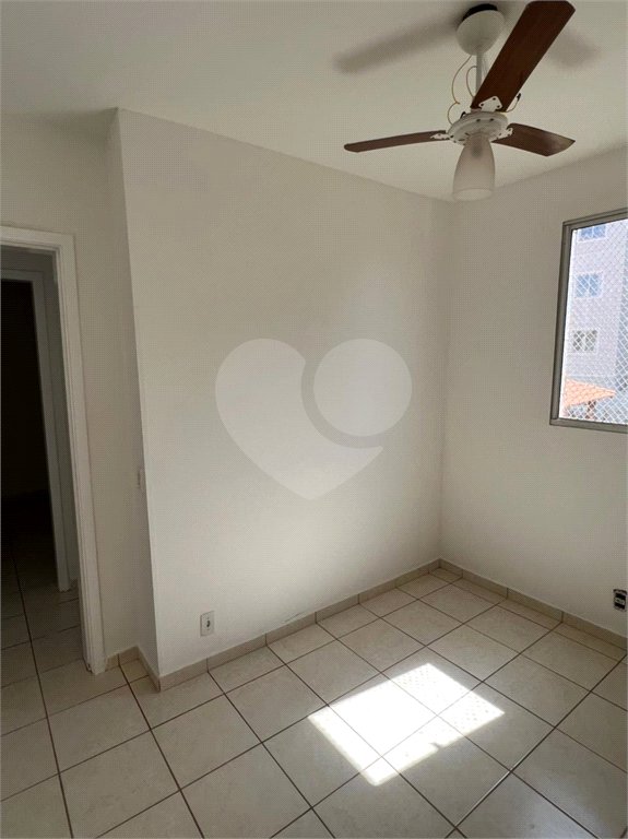 Apartamento no Condomínio Residencial Parque Romance.
