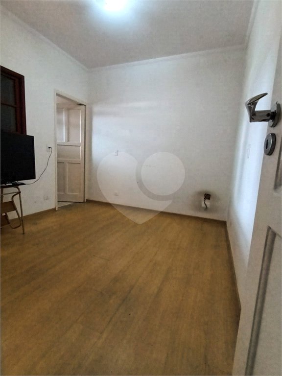 Casa térrea com duas edículas para venda - Saúde, SP.