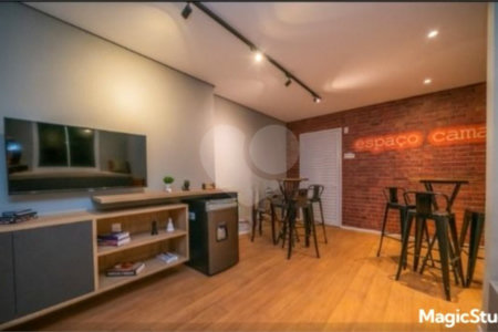 Apartamento com 46m² , 2 dormitórios , à venda na Moóca.