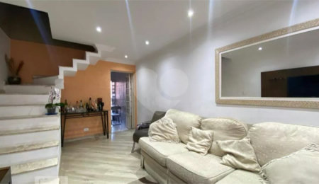 Casa de Vila à venda com 2 quartos em Jardim Beatriz, Taboão da Serra, SP