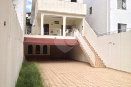 Excelente Sobrado à venda com 298 m² e 4 quartos no bairro Santana, São Paulo, SP.