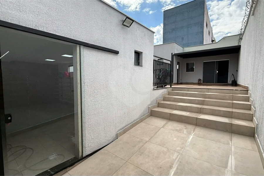 Casa a venda, composta por 2 casas separadas no Jaraguá em Piracicaba - SP.