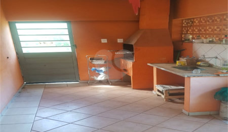Chácara à venda com 2 quartos em Zona Industrial I, Itirapina, SP